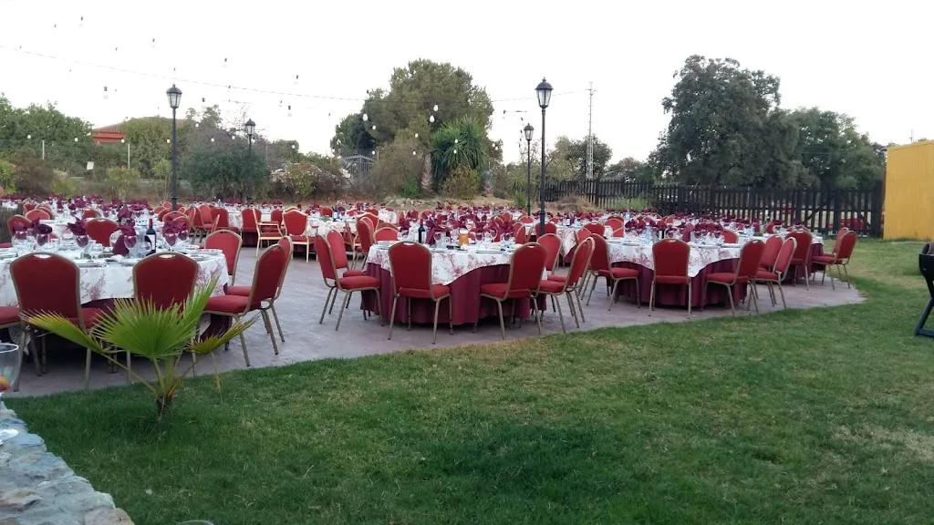 Jessica Carrero Aguilera_Restaurante El Trocadero - Salon de Celebraciones_Valverde del Camino_review