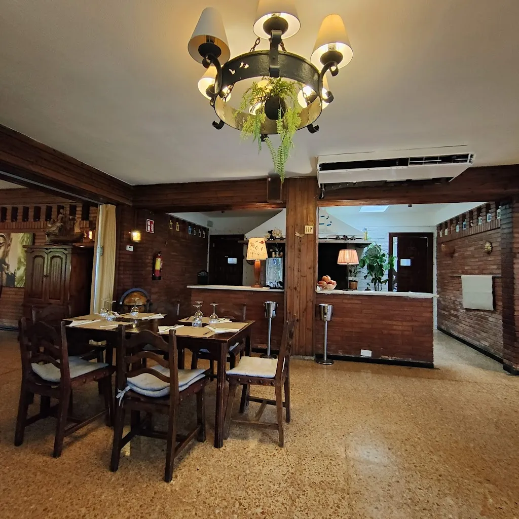 Restaurante AAMD La Sotonera restaurant in Alcalá de Gurrea