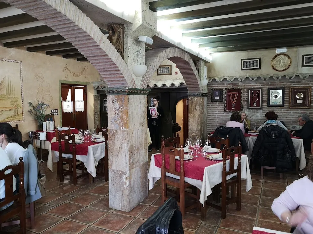 L. L._Hostería Sabariste /La Bodega_Albalatillo_Bewertung