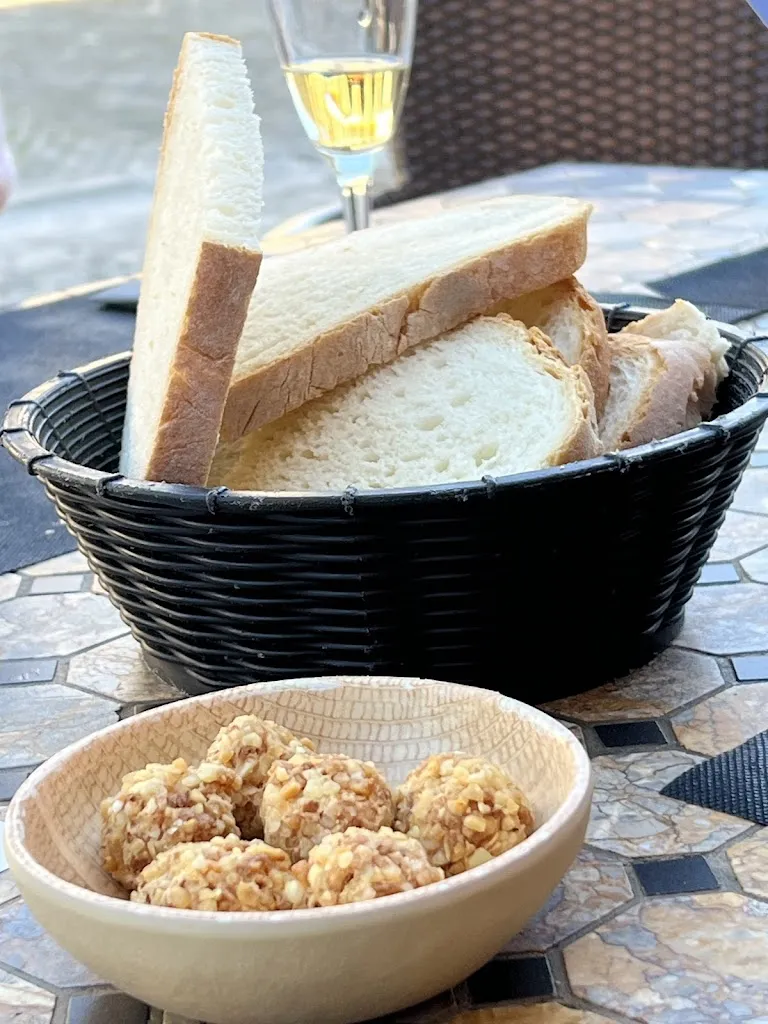 pam kwai_Casa Alfonso_Aínsa-Sobrarbe_review