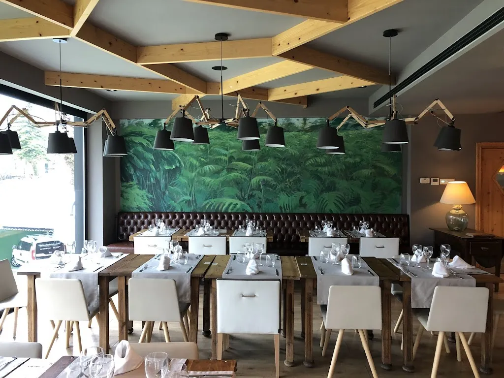 Restaurante Sánchez_Aínsa-Sobrarbe_slider_image_1