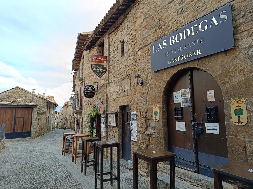 Las Bodegas de Ainsa Asador restaurant in Aínsa-Sobrarbe