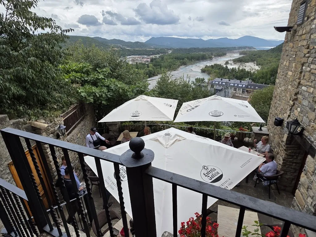 El Portal_Aínsa-Sobrarbe_slider_image_3