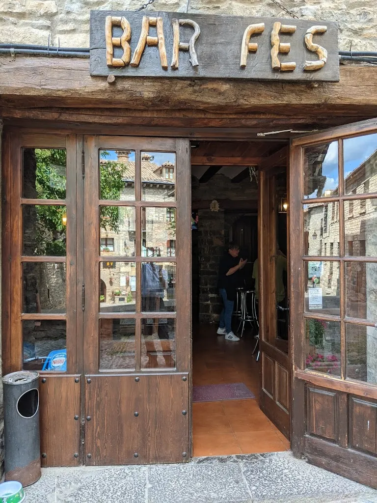 Robert Wickesberg_Bar Restaurante Fes_Aínsa-Sobrarbe_review