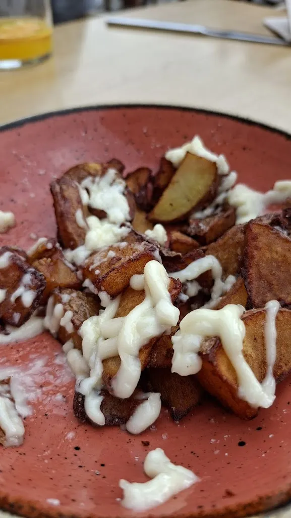 Stefan Wallintin_La Tea_Aínsa-Sobrarbe_review