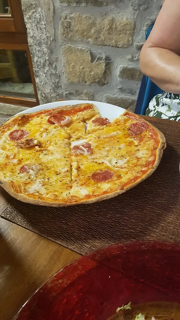 Two Wheels Better_La Tea_Aínsa-Sobrarbe_review