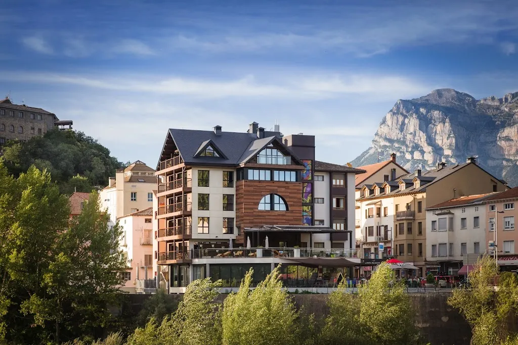 Hotel Sánchez restaurant in Aínsa-Sobrarbe