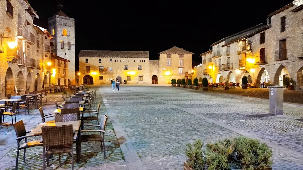 Plaza Mayor Ainsa_Aínsa-Sobrarbe_slider_image_3