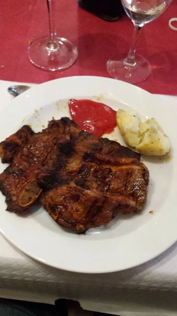 Mario Borbon_Restaurante Montecorvaz_Alberuela de Tubo_review