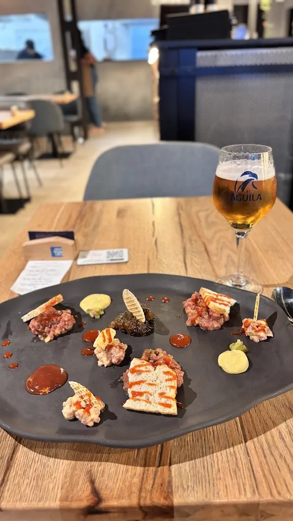 Audi A6_Caiko Smokehouse_Alcalá del Obispo_review