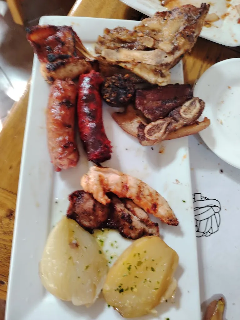 Morales Garcia_El Trinche Asador_Alerre_review