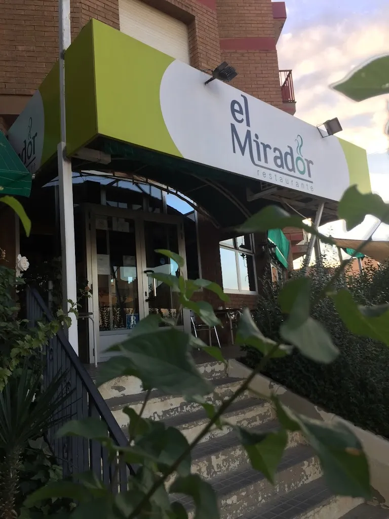 Bar Restaurante El Mirador_Alcolea de Cinca_slider_image_1