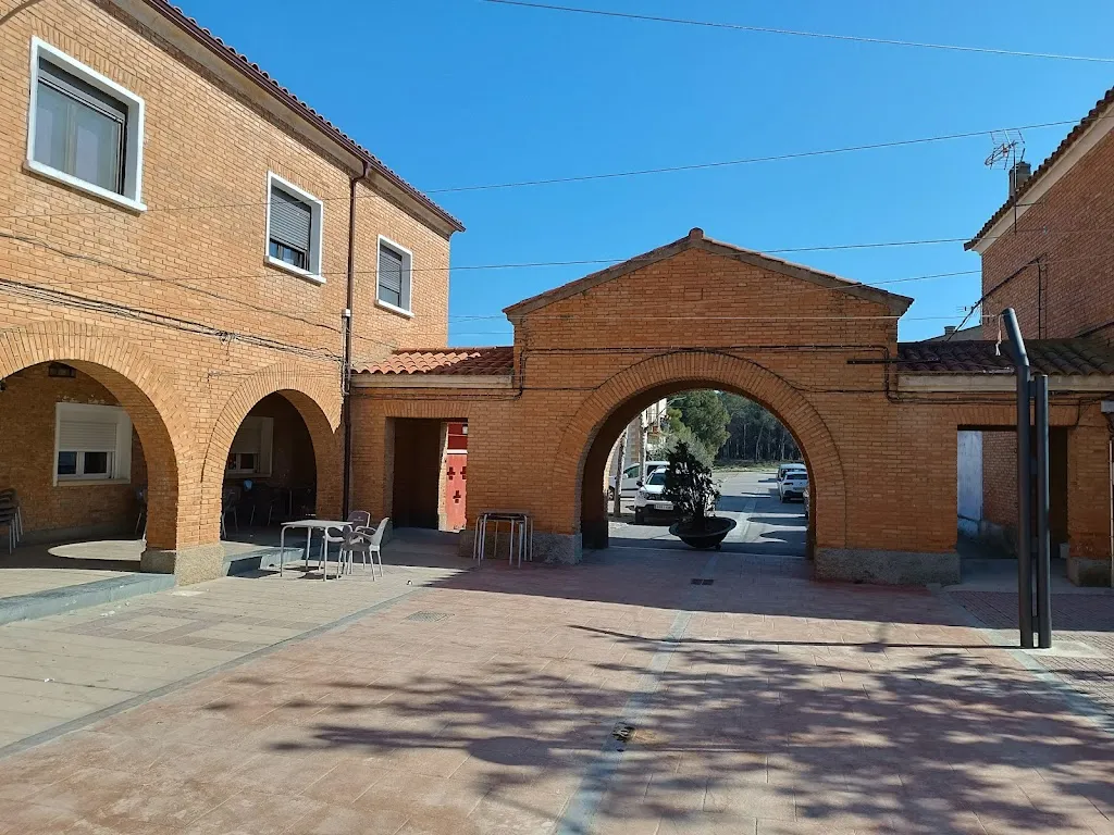 Albergue el Arco Frula_Almuniente_slider_image_3