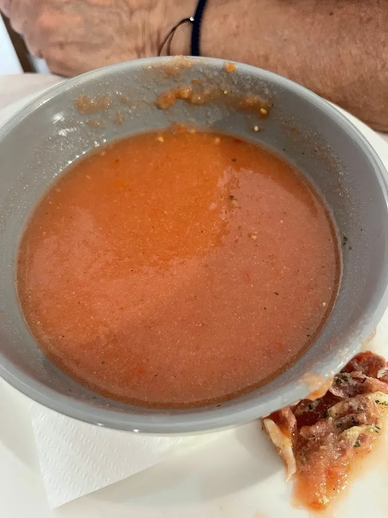 María jose Navarro Torres_BAR CAFETERÍA RESTAURANTE Los Rosales._Angüés_recensione