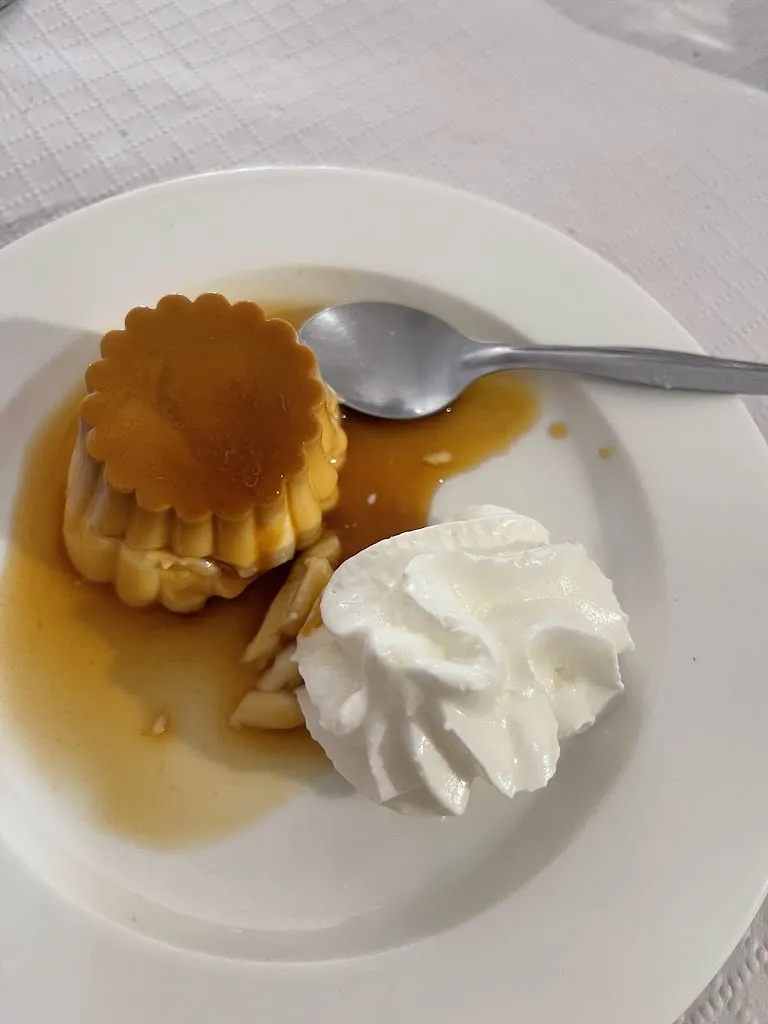 BAR CAFETERÍA RESTAURANTE Los Rosales._Angüés_slider_image_2