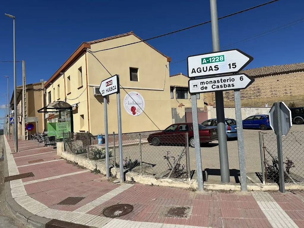 BAR CAFETERÍA RESTAURANTE Los Rosales._Angüés_slider_image_3