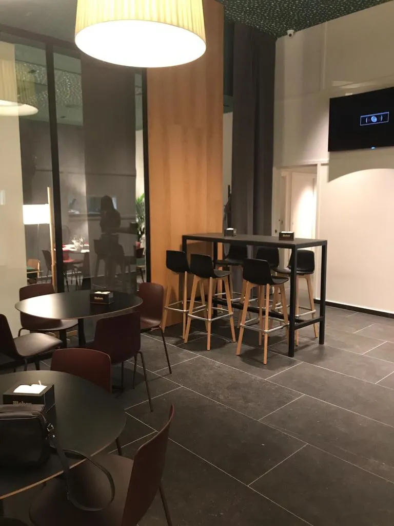 Aneto 3404 restaurant in Alfántega