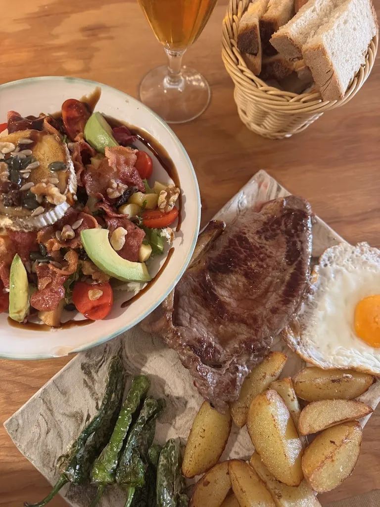 Анна Шилина_Restaurante Bar Le Petit Bistro | Alquézar_Alquézar_review