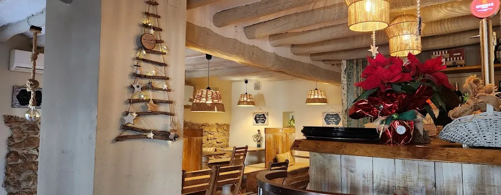 Restaurante Bar Le Petit Bistro | Alquézar restaurant in Alquézar