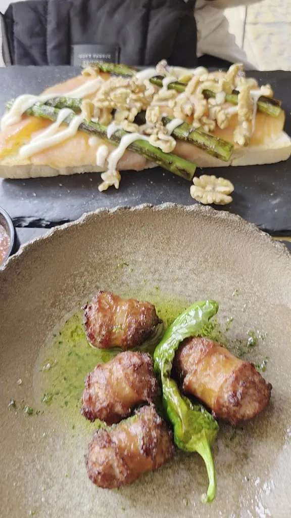 Restaurante Bar Le Petit Bistro | Alquézar_Alquézar_slider_image_2