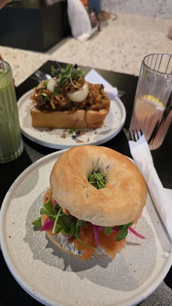 Ori Voll_HanSo Café 2_Ansó_review