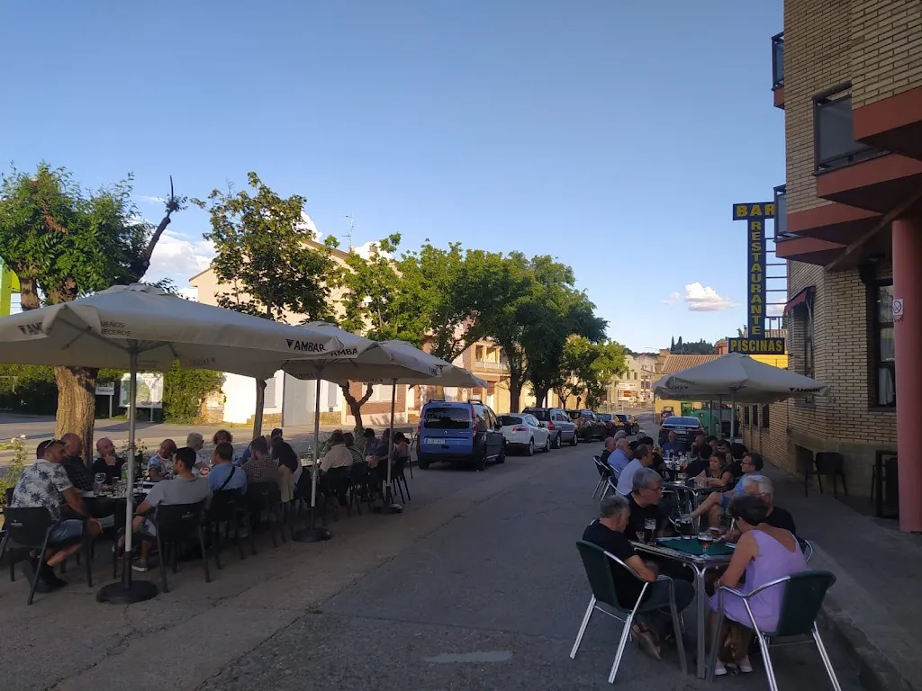 Bar Restaurante Las Piscinas_Ayerbe_slider_image_1