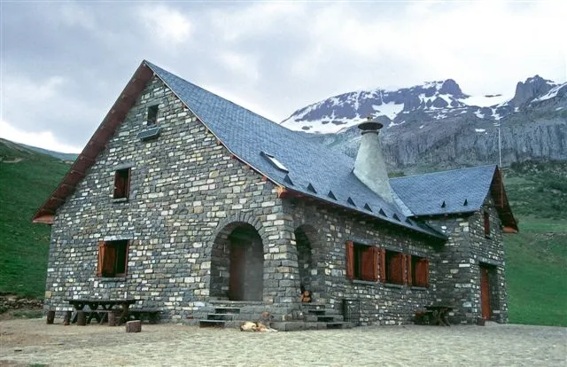 Refugio de Lizara restaurant in Aragüés del Puerto