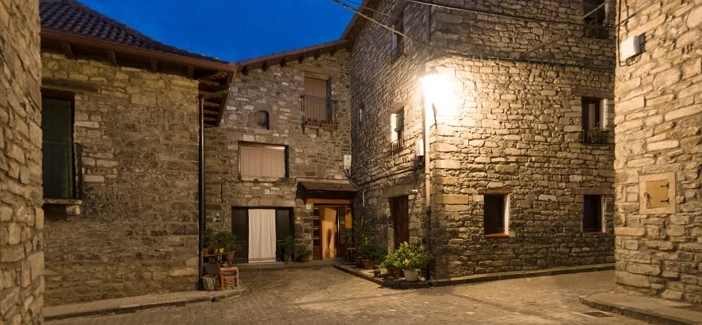 ALEX RURAL HOUSE restaurant in Aragüés del Puerto