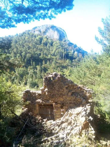 Bajo el Roble_Aragüés del Puerto_slider_image_3