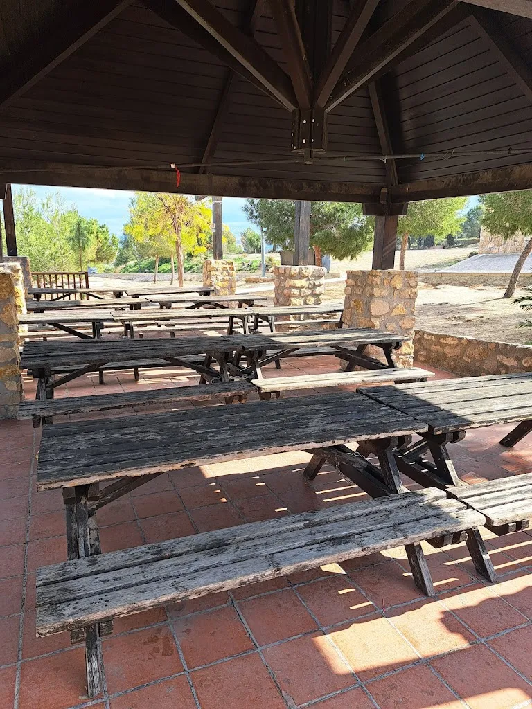 Zona de Ocio La Pedrera restaurant in Bigastro