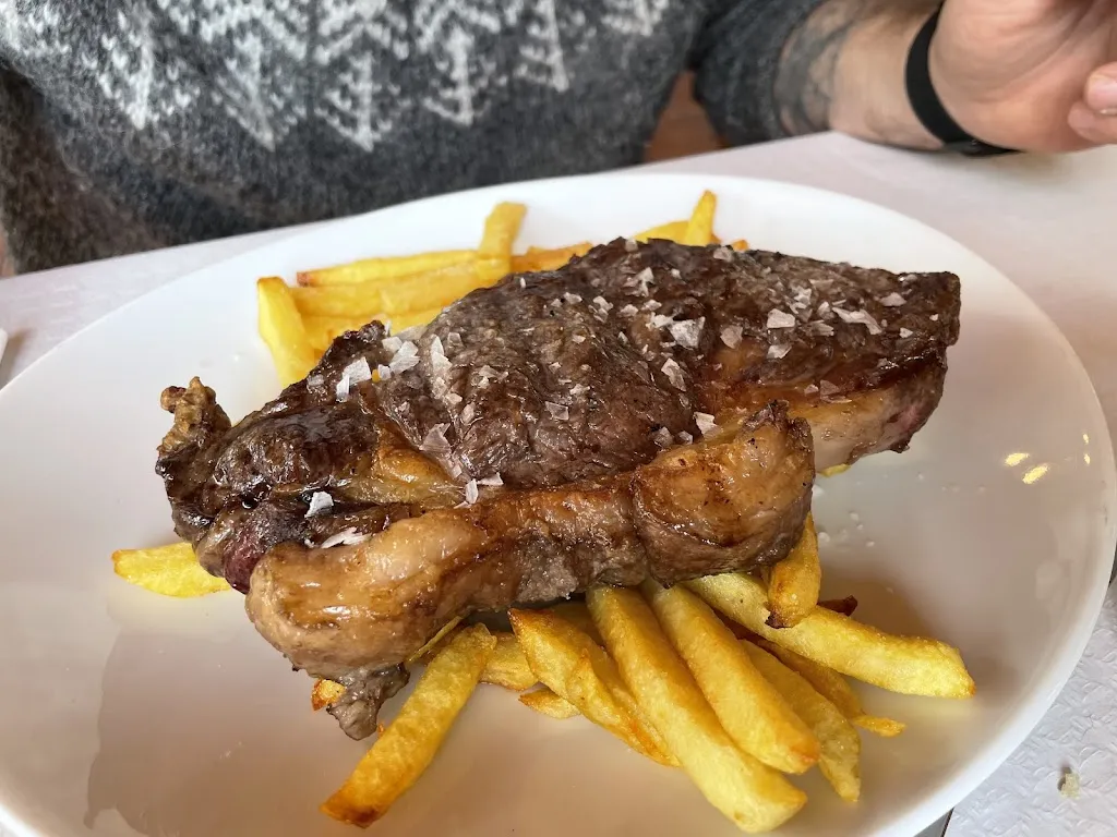 Borda Juan Ramón_Aragüés del Puerto_slider_image_2