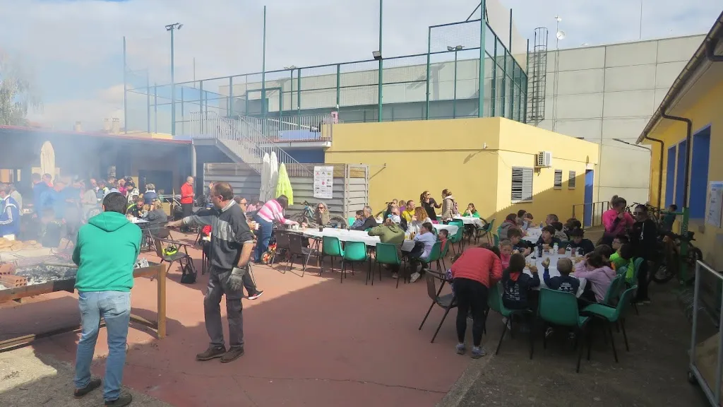 CapyBuy_Bar del Local Social de Banastas_Banastás_review