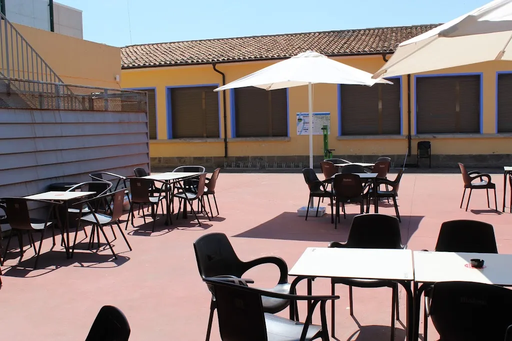 Bar del Local Social de Banastas_Banastás_slider_image_1