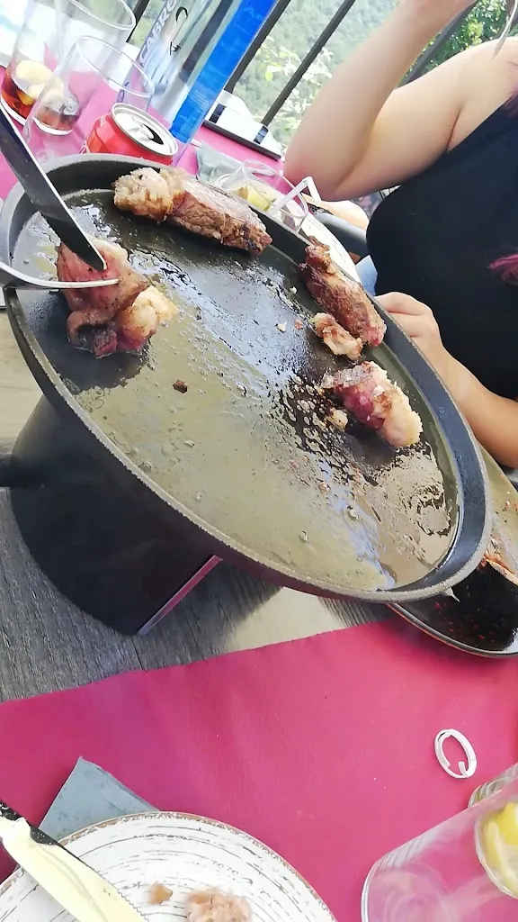 L'Alcina Restaurante Brasería en Pano_Bárcabo_slider_image_2