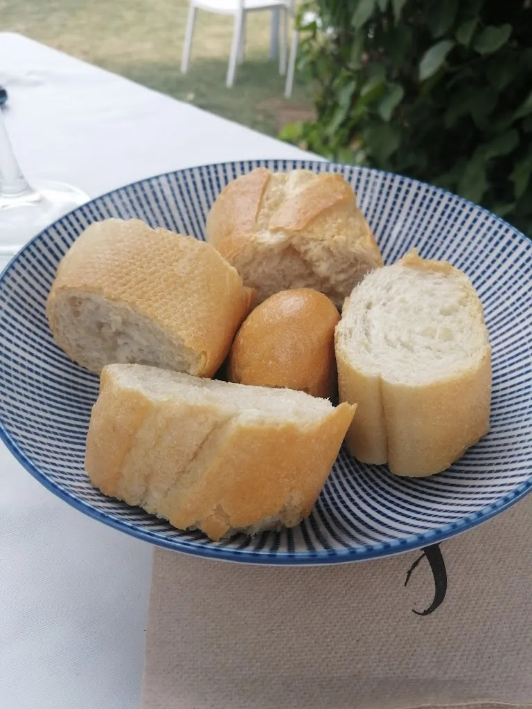 Menu_Restaurante ARP en Benabarre terraza-jardin_Benabarre_immagine_7