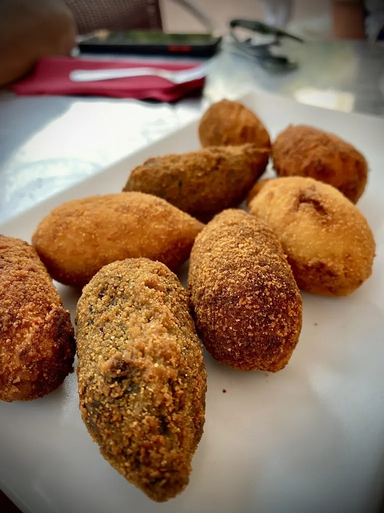 Rafa Verdu_Bar Sol Y Sombra_Benabarre_review