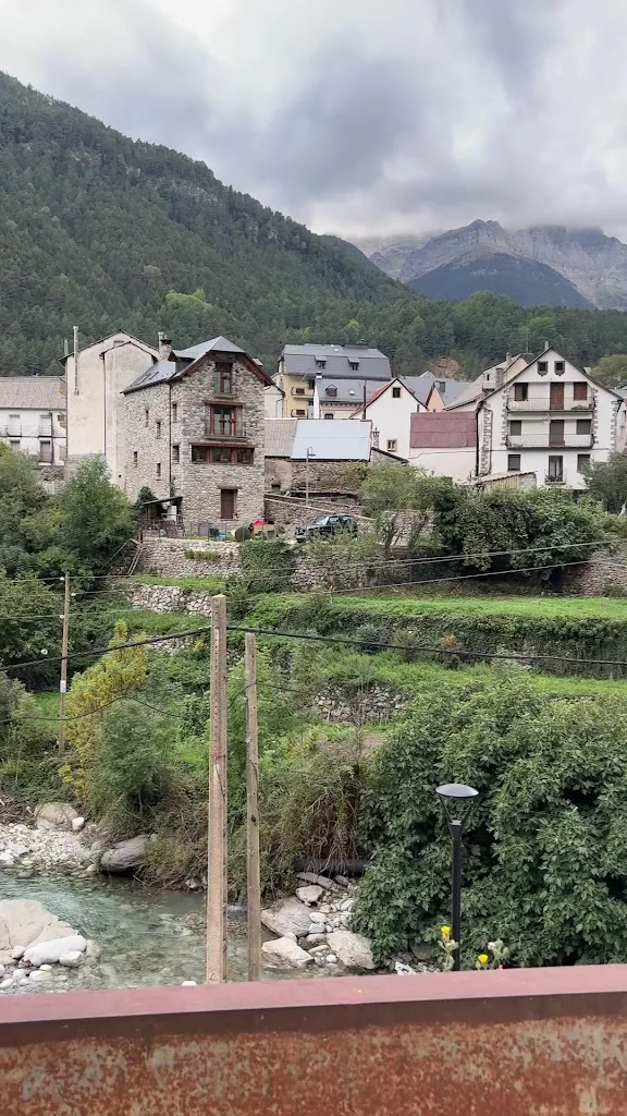 Hostal Restaurante Asador Pañart_Bielsa_slider_image_1