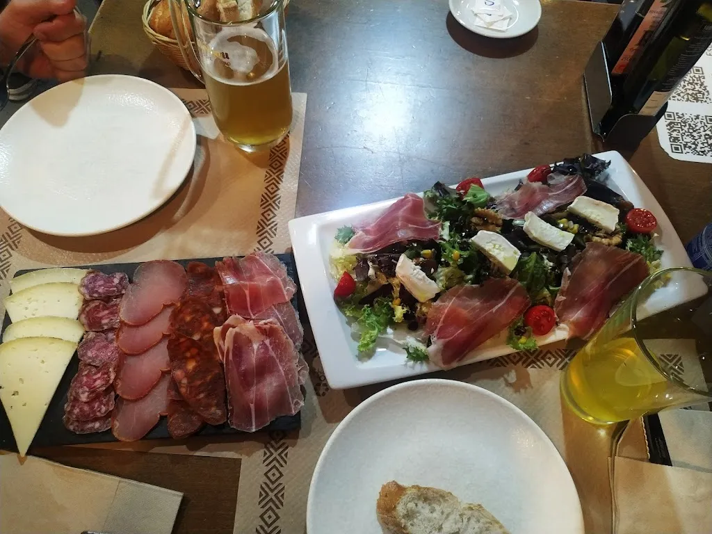 Yamila_Bar Casacas_Bielsa_recensione