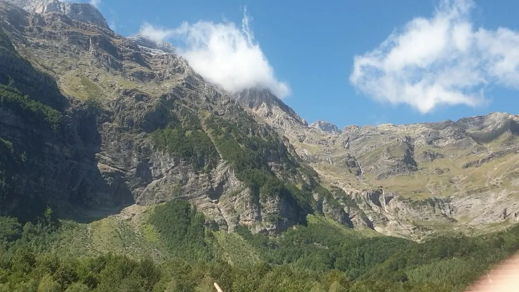 Parador de Bielsa_Bielsa_slider_image_1