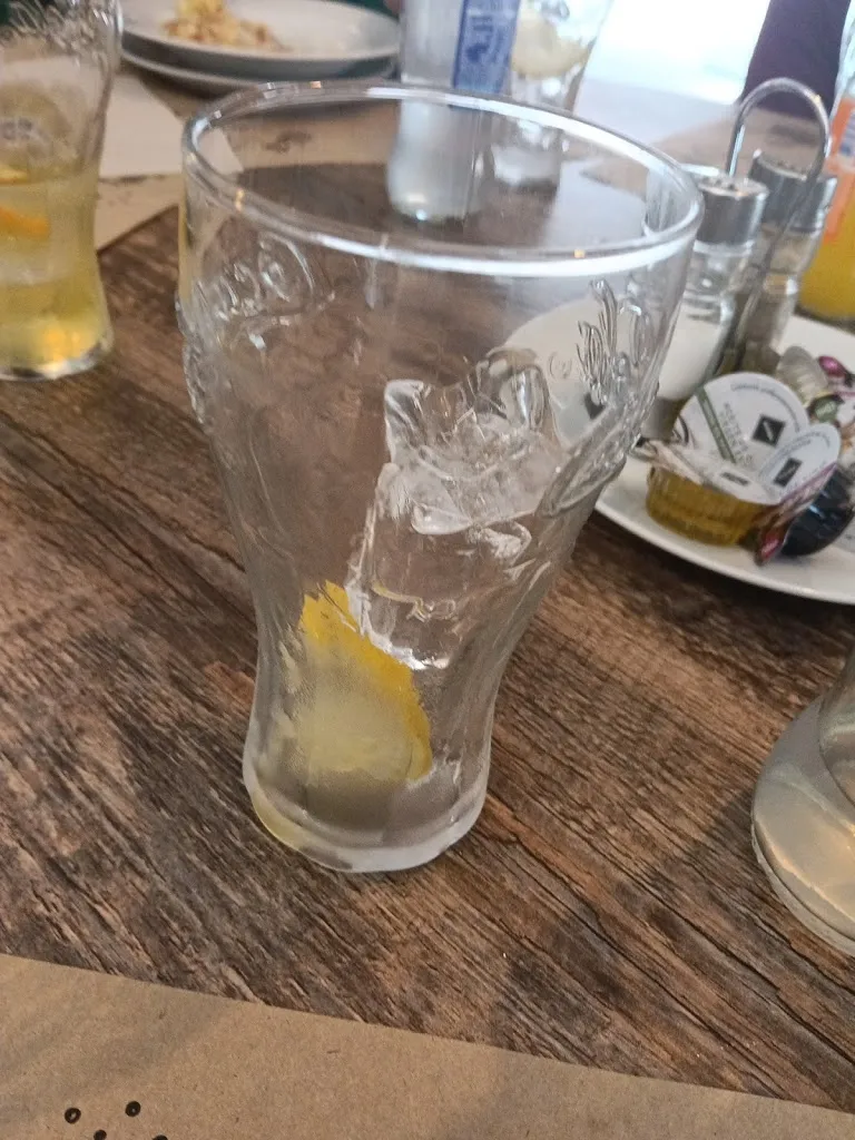 Jason Javier Jara Granda_Kopas Boltaña_Boltaña_review