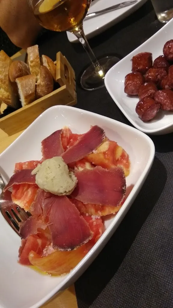 Inma Gales_Taberna El Patio_Barbastro_review