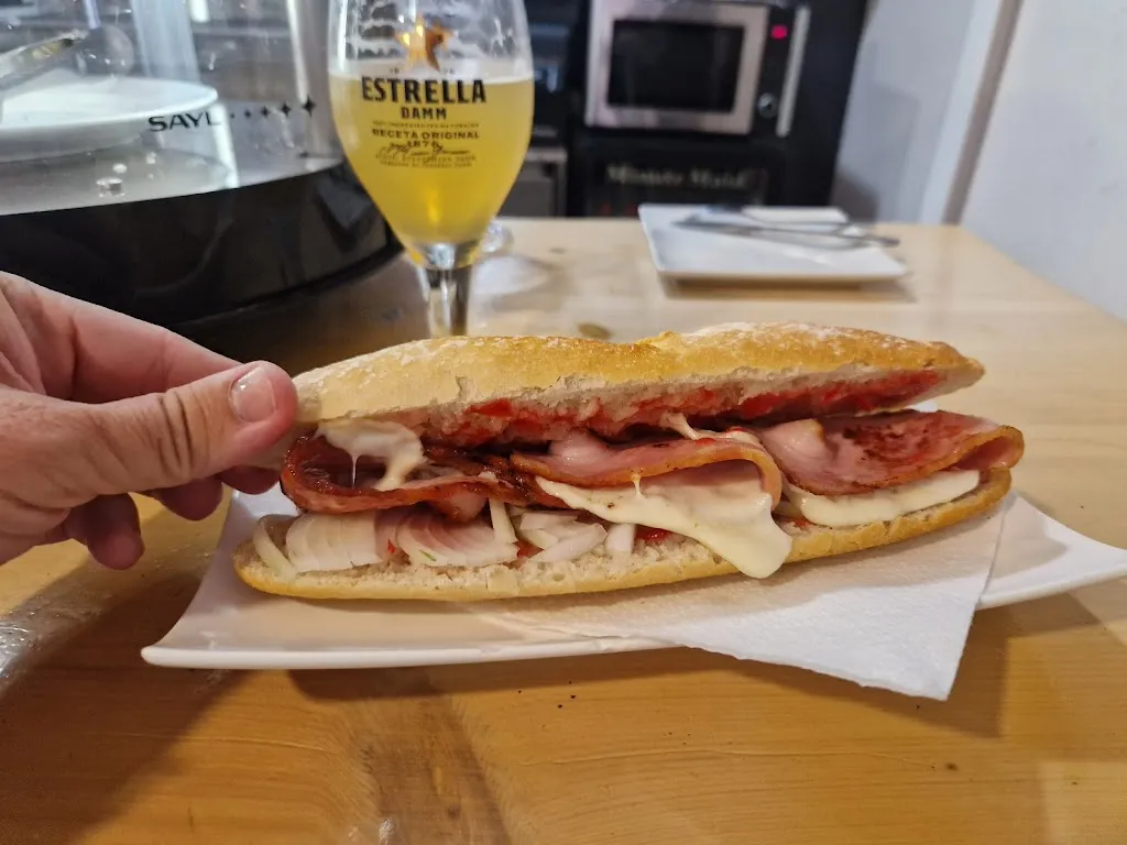 Menu_Bar Avenida_Barbastro_image_1