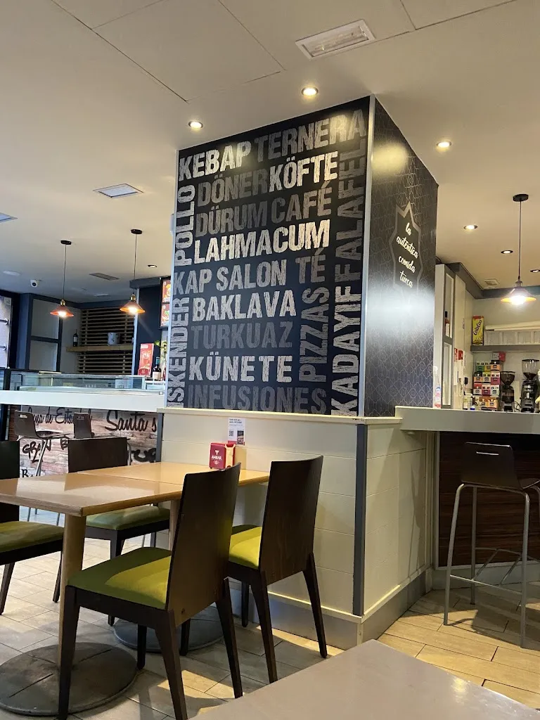 nick niclls_Luna de Estambul Barbastro Huesca_Barbastro_recensione