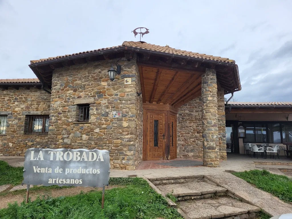 Bar Restaurante La Trobada_Canal de Berdún_slider_image_3