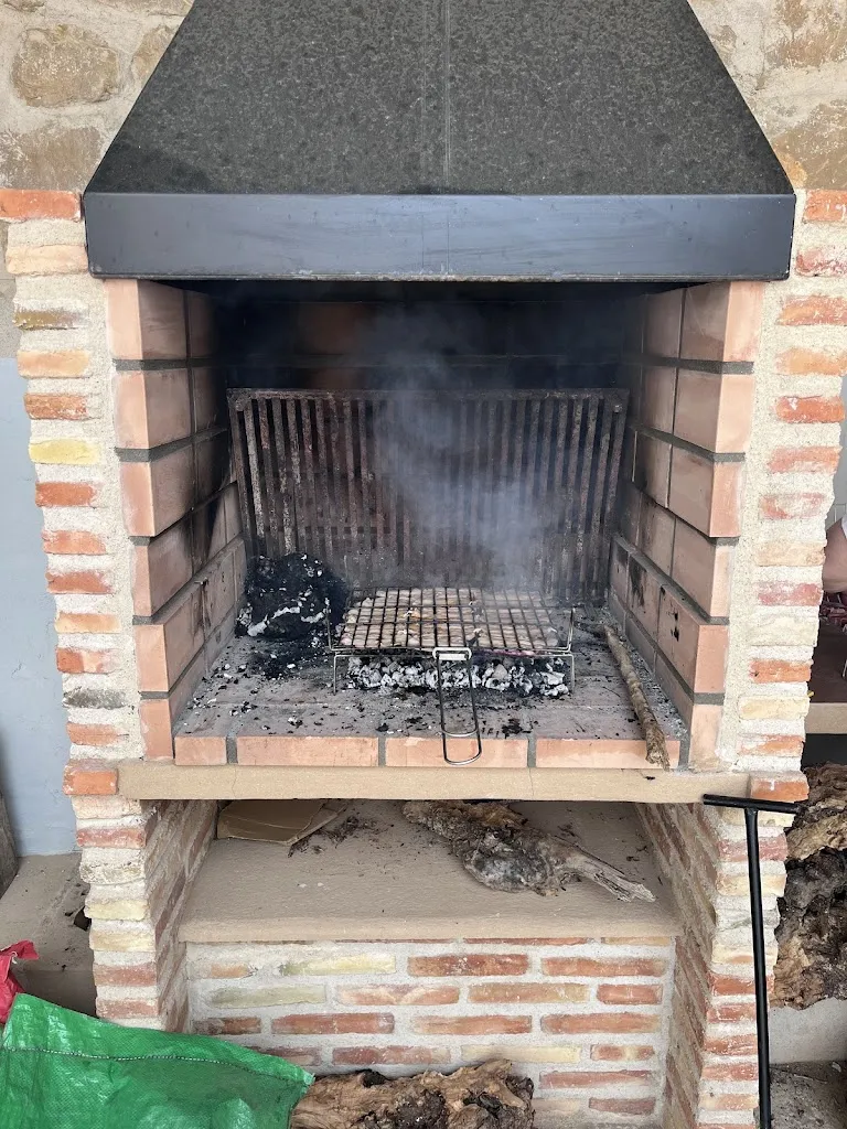 David Inaz monterde_Casa Fe_Capdesaso_review