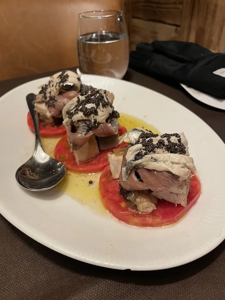 H H_Tiki Bar_Biescas_review