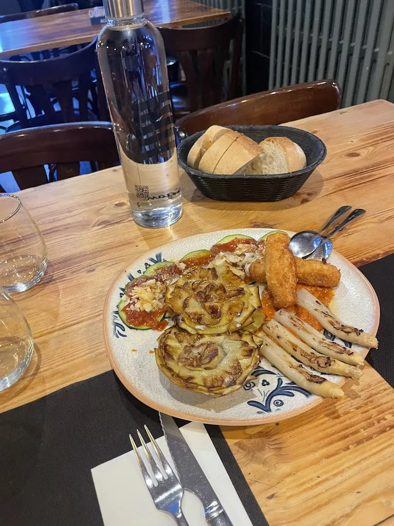 Joss_Tiki Bar_Biescas_review