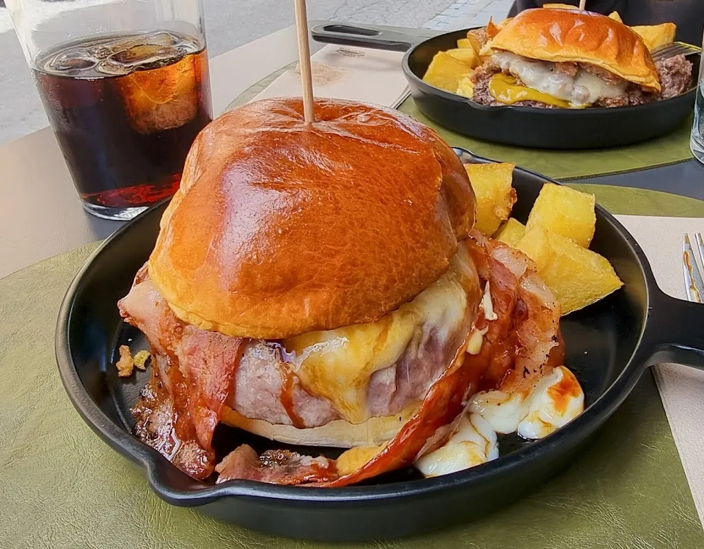 L'Aspiga Burguer & Steak House_Biescas_slider_image_3