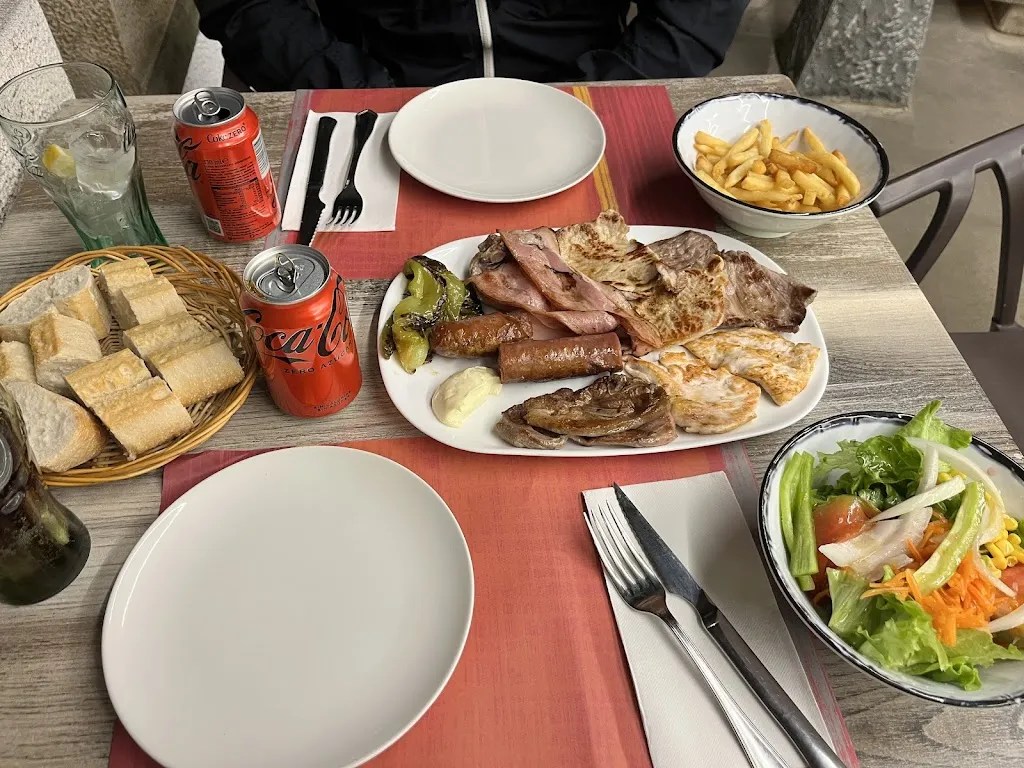 Taiana do Amaral_Hotel Giral_Biescas_review