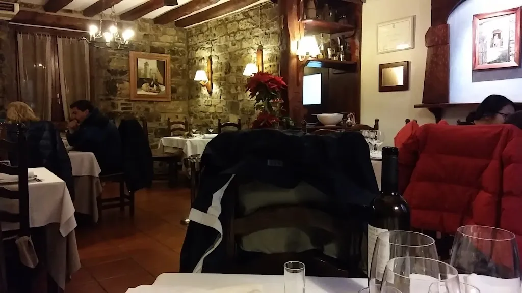 Hotel Restaurante Casa Frauca_Broto_slider_image_2